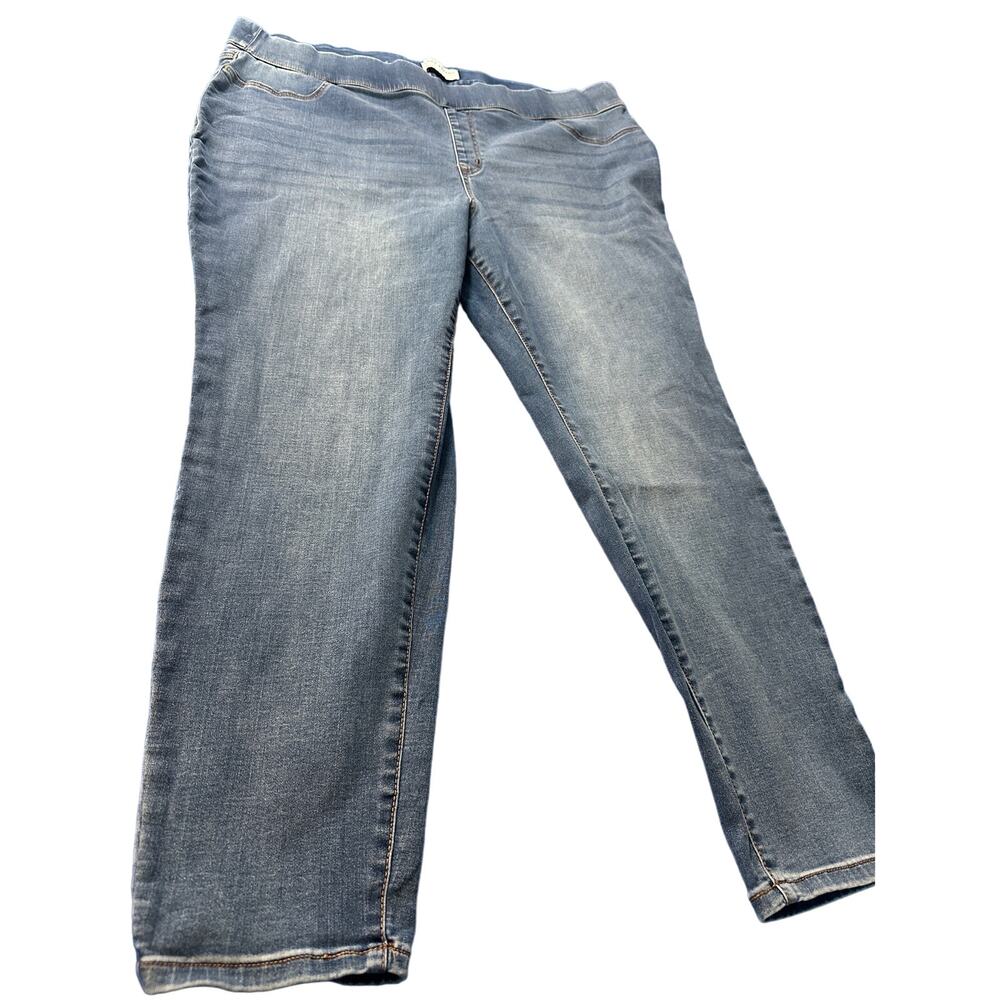 Lane Bryant Pull-On High-Rise Sateen Jegging